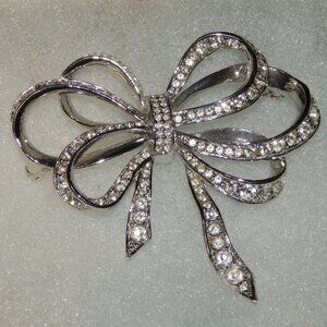 Vintage Kenneth Jay Lane Signed Brooch KJL For AVON Silver Tone Large Bow Ribbon